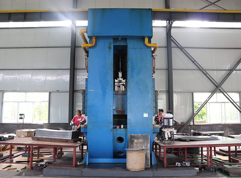 12000萬噸壓機(jī)