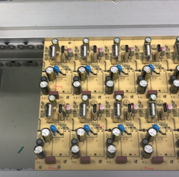 自動插件機技術演進與未來趨勢：從自動化到智能化的產業升級